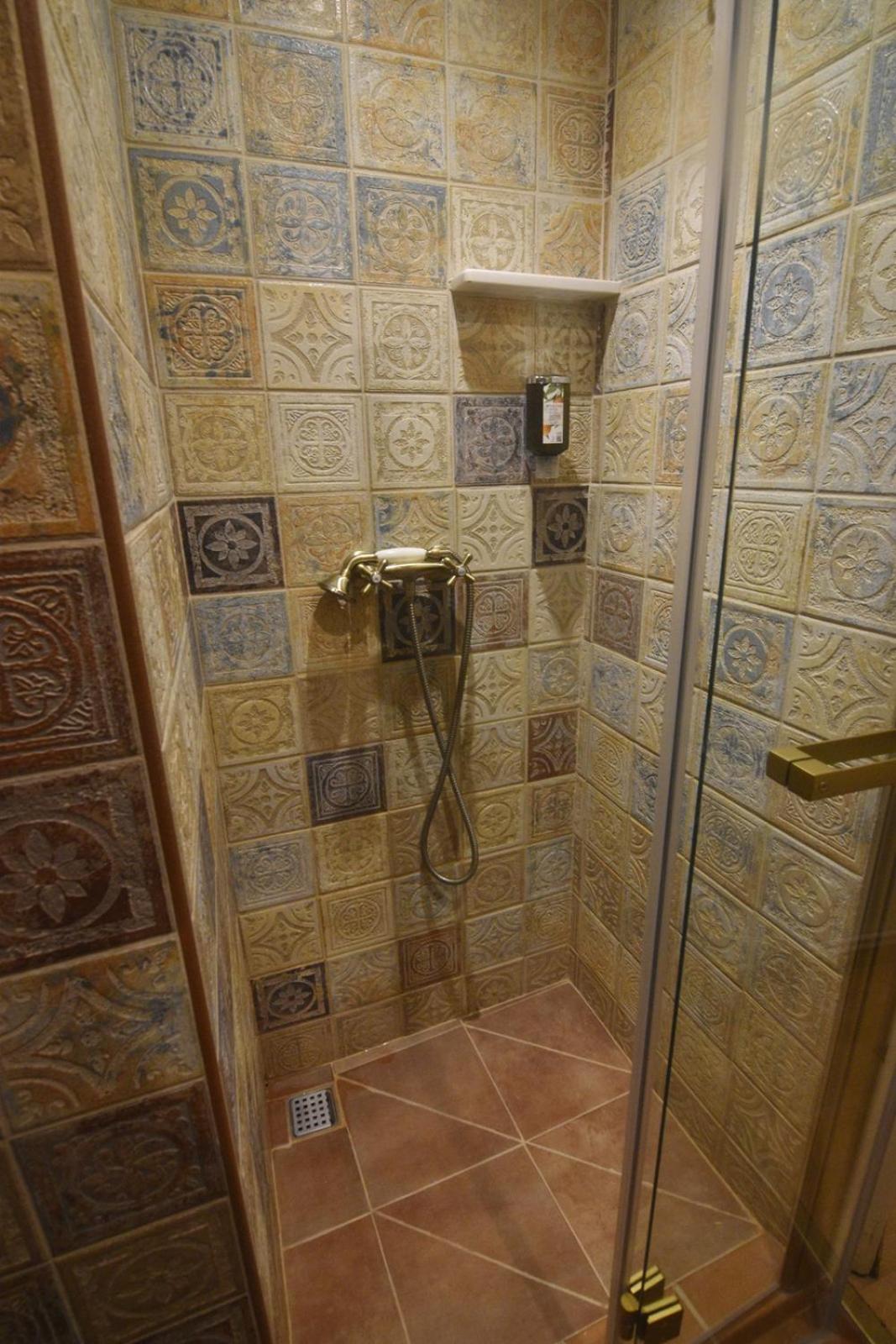 Guest house Pensio Bellmirall Girona
